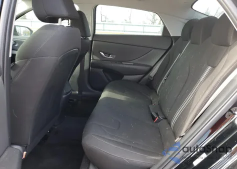 2023 Hyundai Elantra Sel z USA, uszkodzony, nr VIN KMHLS4AG4PU444488